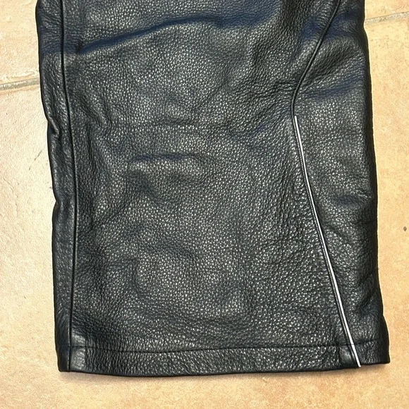 New Can-am performance Black Leather Motorcycle Pants - Picture 3 of 10